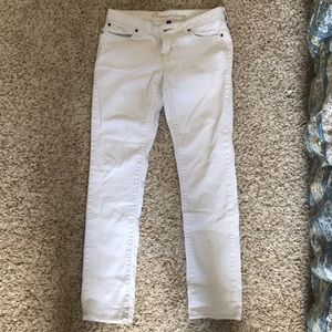 White skinny jeans